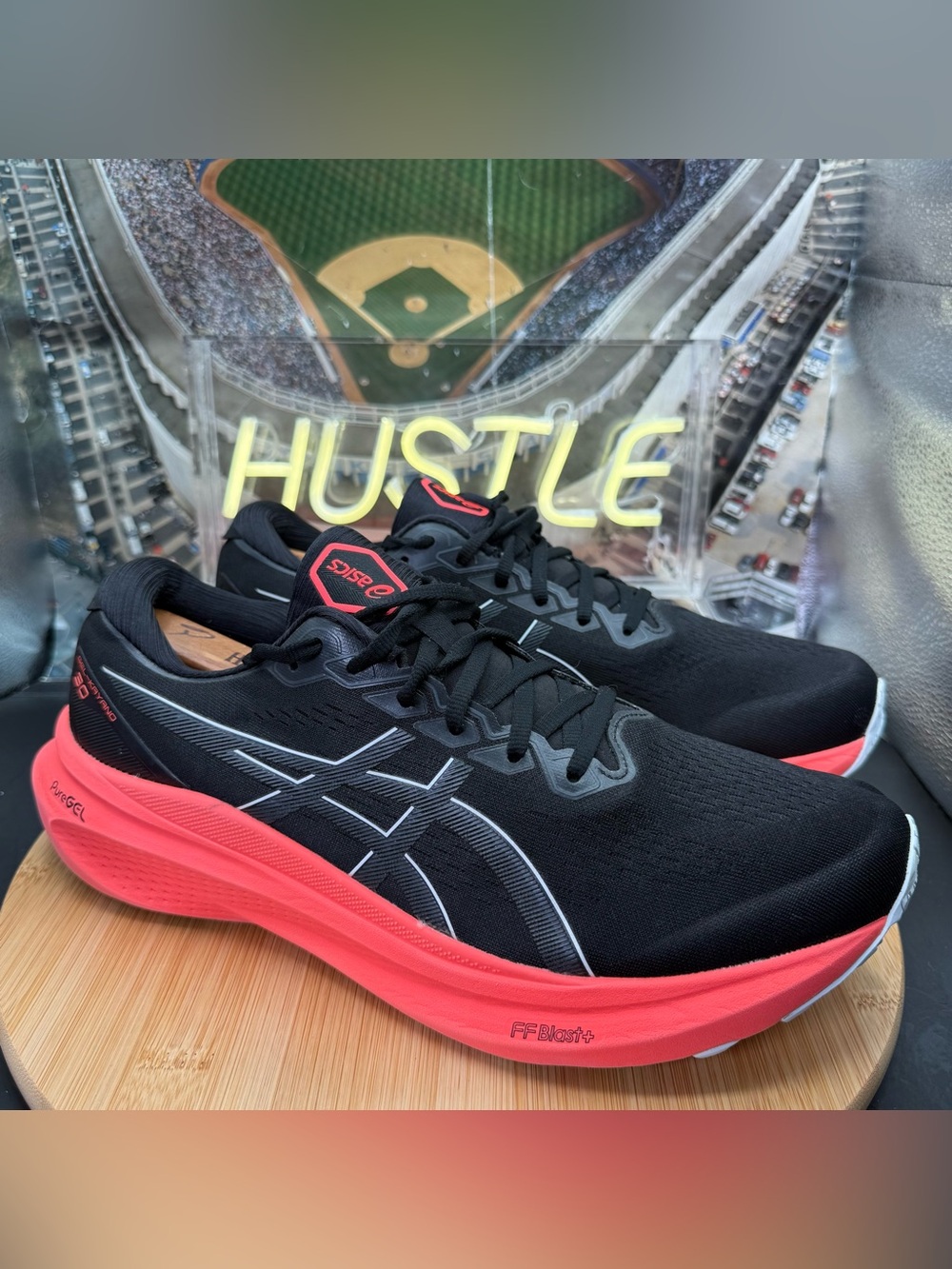 ASICS Gel-Kayano 30 ‘Black Carrier Grey’ Men’s Size 11.5